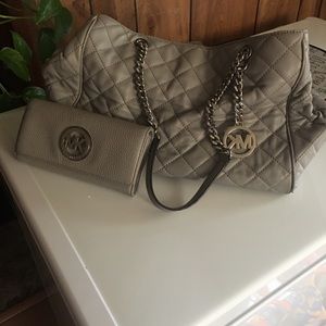 Michael Kors purse and wallet set New without tags